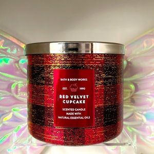 Bath And Body Works 3wickcandle Red Velvet Cupcake